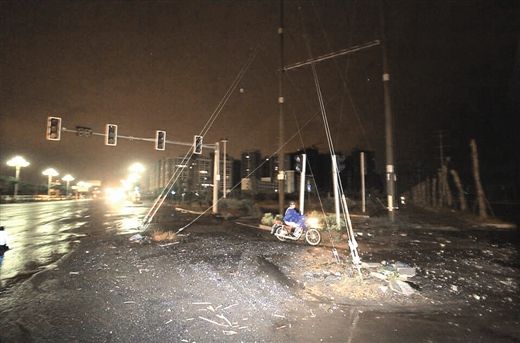 ��˿����һ�Ҿ�Ļ��ס� �Ϲ��籨���� ������