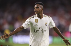 188����Ͷע�������������������ţ�������ǽ̫�ߣ���ֻ�ܴ�����